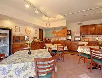 Howard Johnson モントレー エクステリア 写真